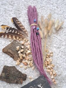 Dreadlocks Dread Extensions Farbe Flieder 35-40cm Länge ø 5-7mm
