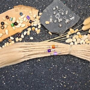 Dreadlock Extensions mit langen offenen Spitzen Lichtblond 45-50cm ø 4-6mm